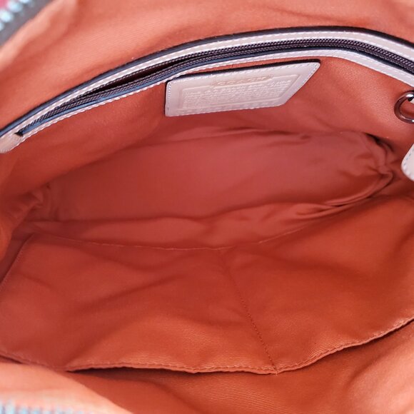 Coach Signature Crossbody - Picture 11 of 12